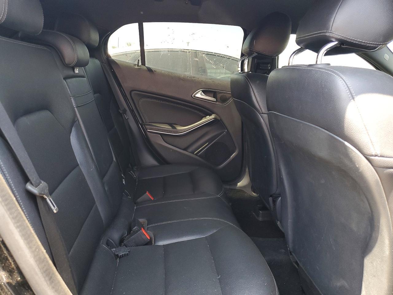 2017 MERCEDES-BENZ GLA-Class