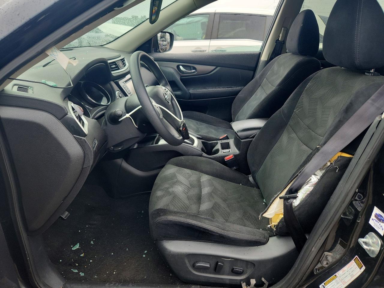 2015 NISSAN ROGUE