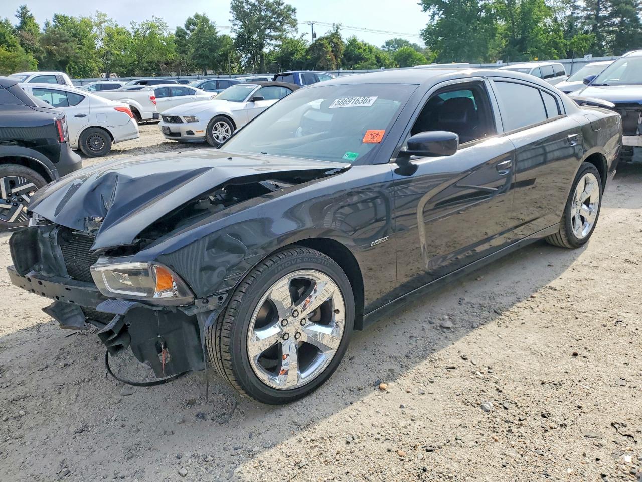 2013 DODGE CHARGER