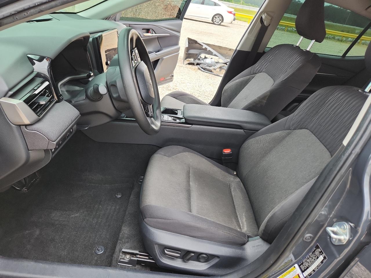 2025 TOYOTA CAMRY