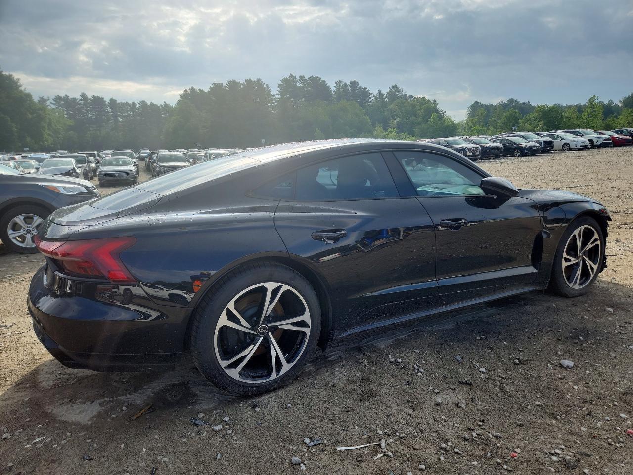 2022 AUDI e-tron GT