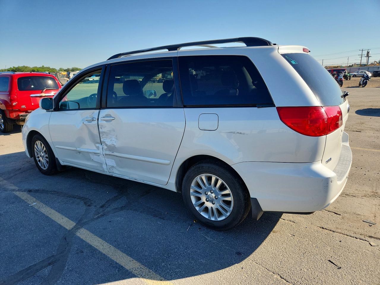 2008 TOYOTA SIENNA
