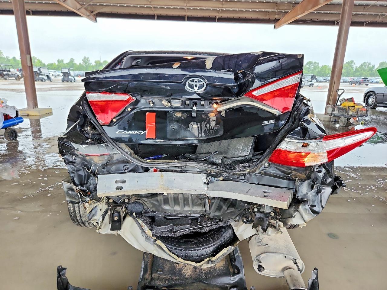 2015 TOYOTA CAMRY