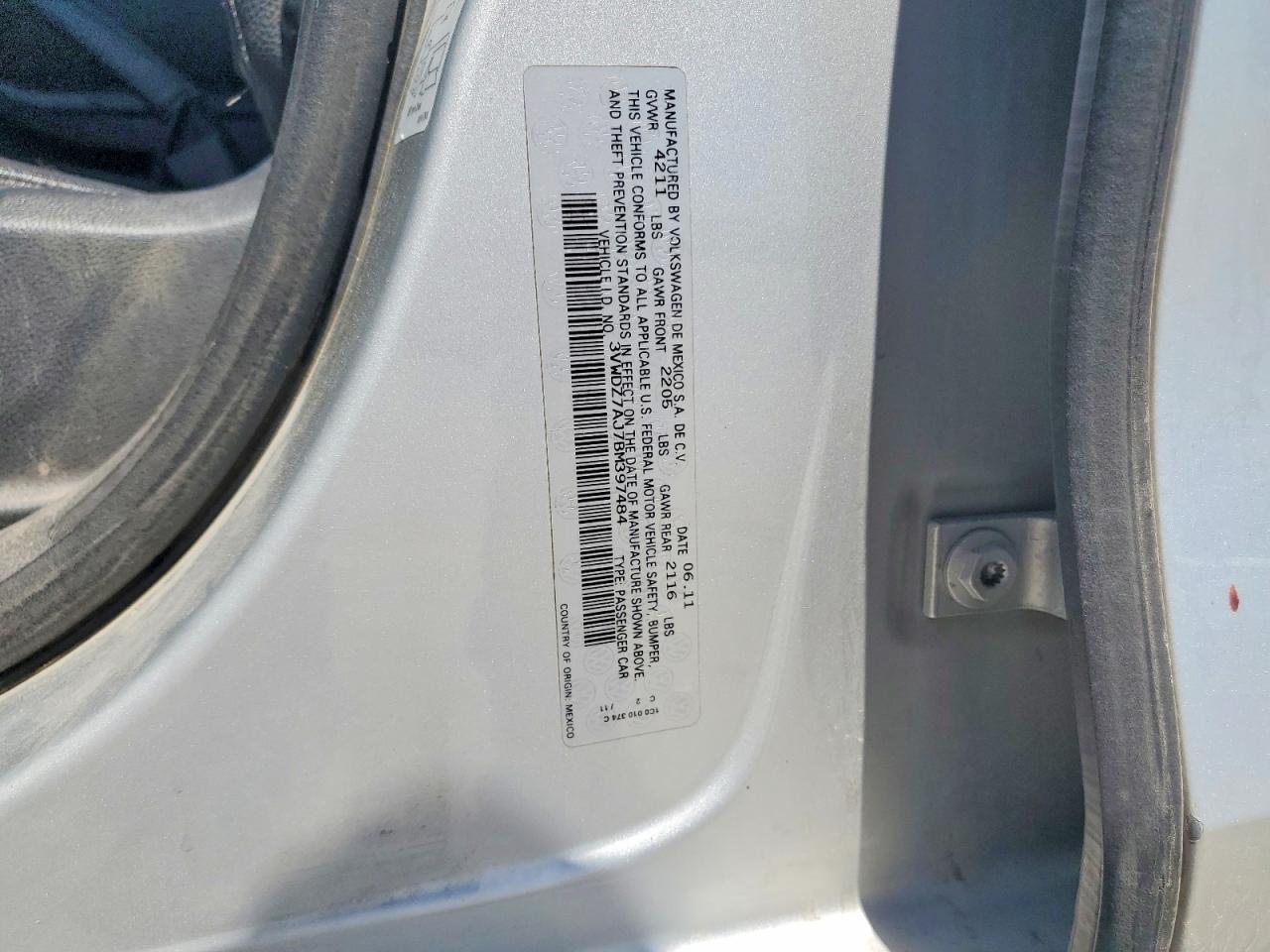 2011 VOLKSWAGEN JETTA