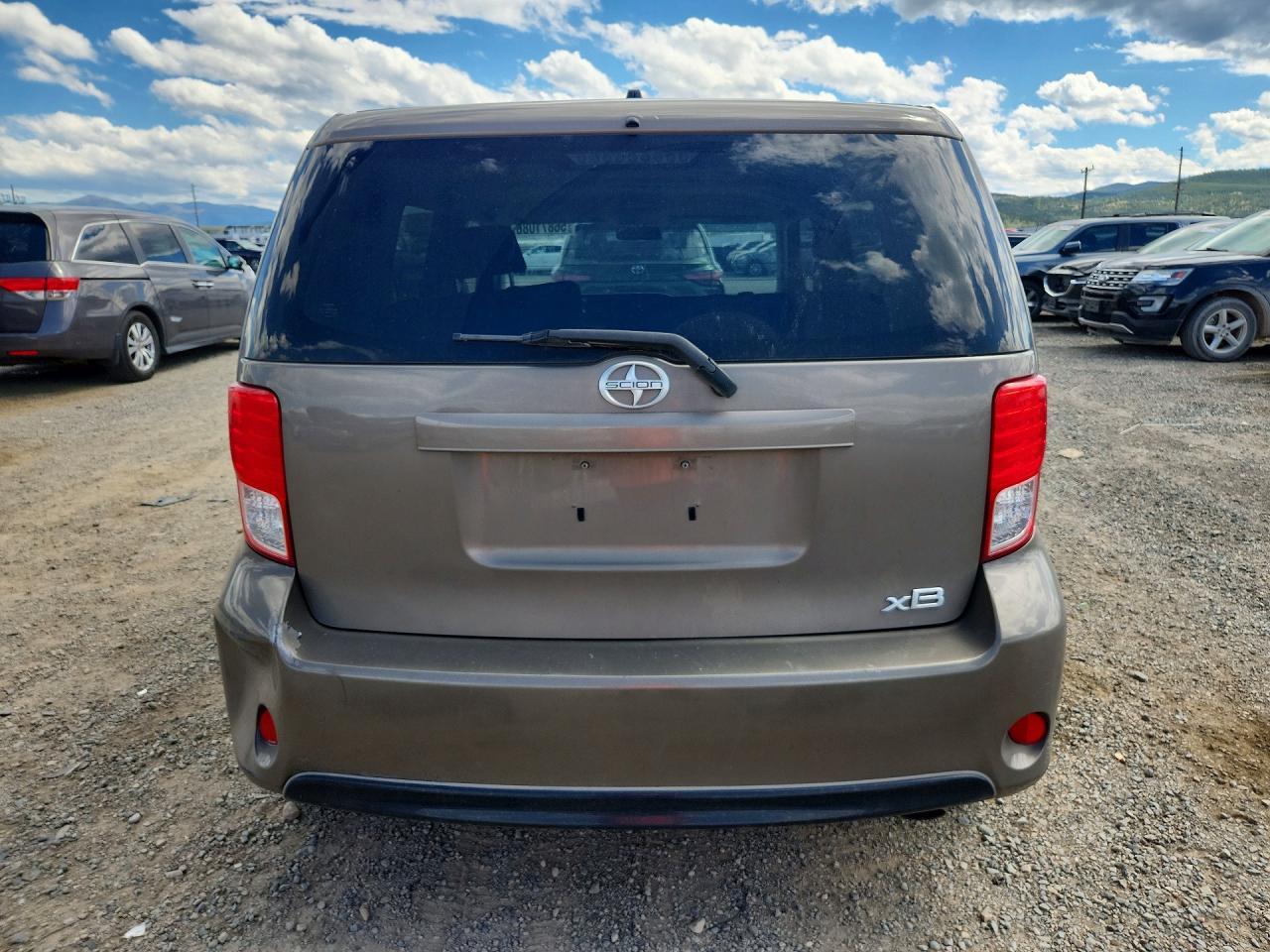 2013 SCION xB