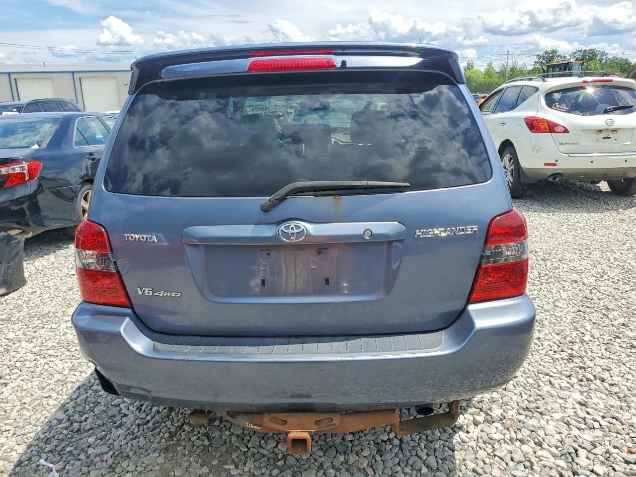 2005 TOYOTA HIGHLANDER