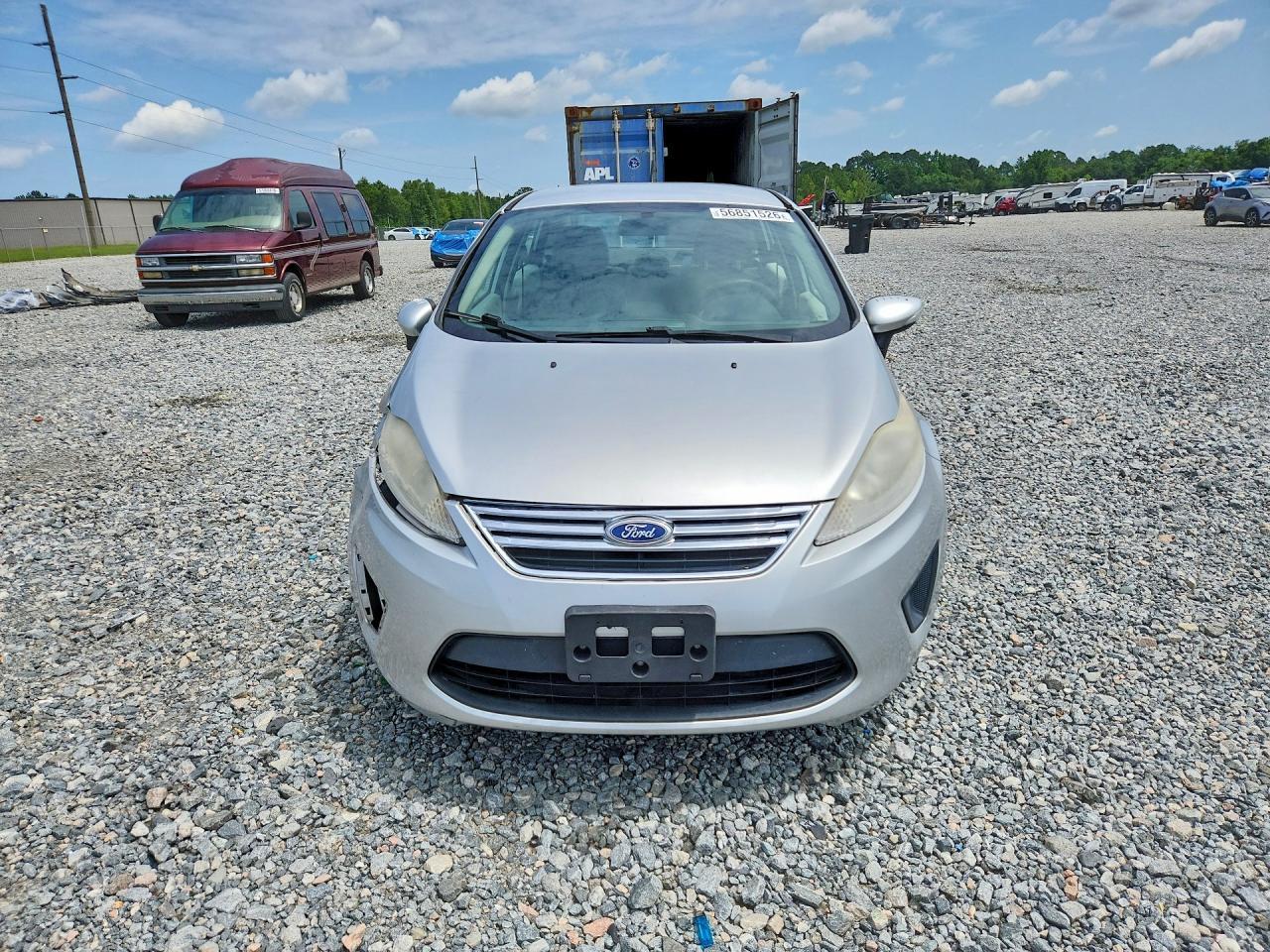 2013 FORD Fiesta