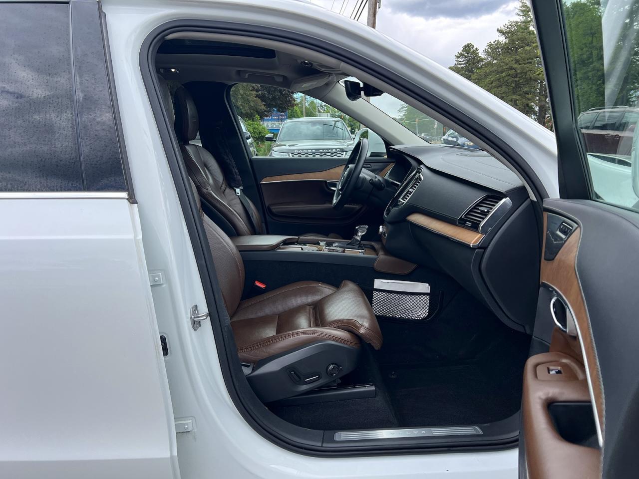 2019 VOLVO XC90