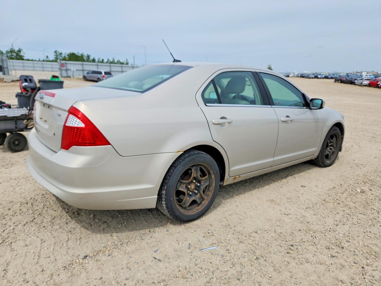 2010 FORD FUSION