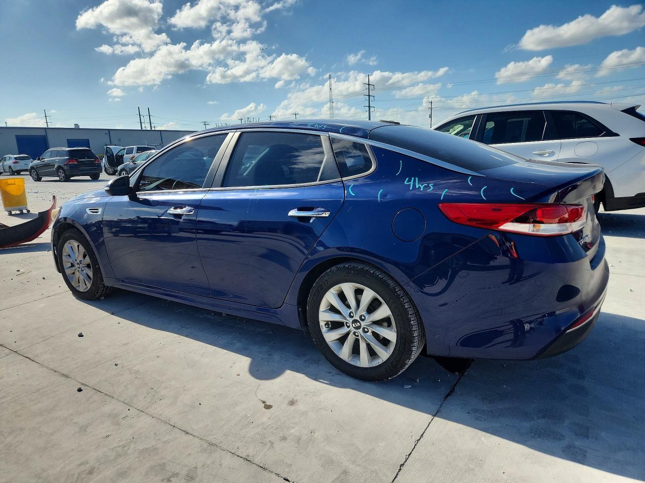 2017 KIA OPTIMA