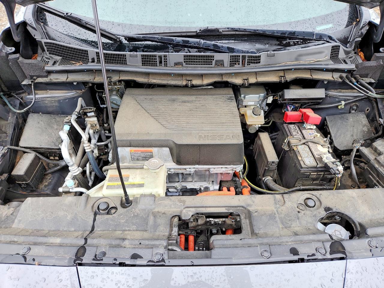 2020 NISSAN LEAF