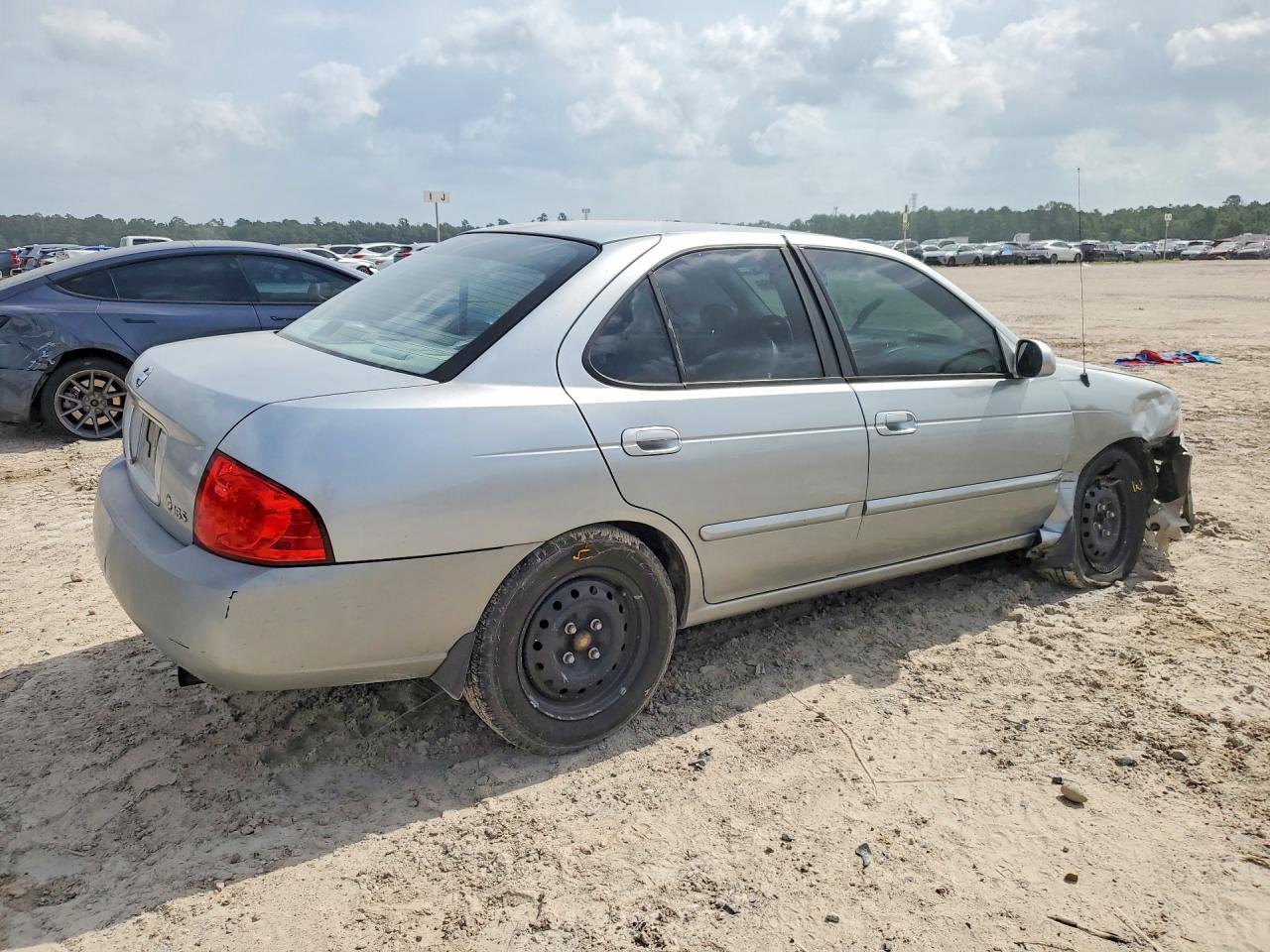 2004 NISSAN SENTRA
