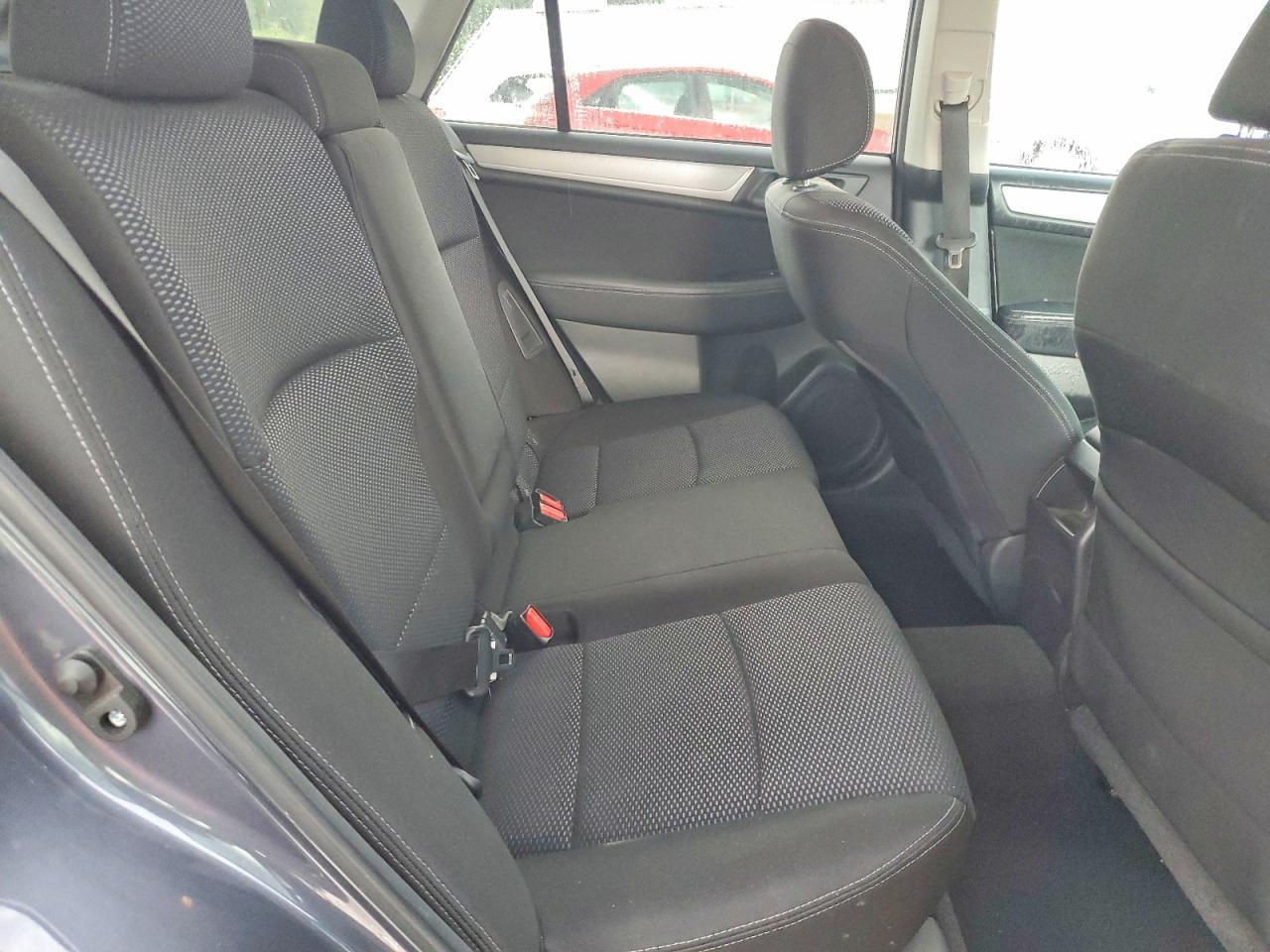 2015 SUBARU Outback