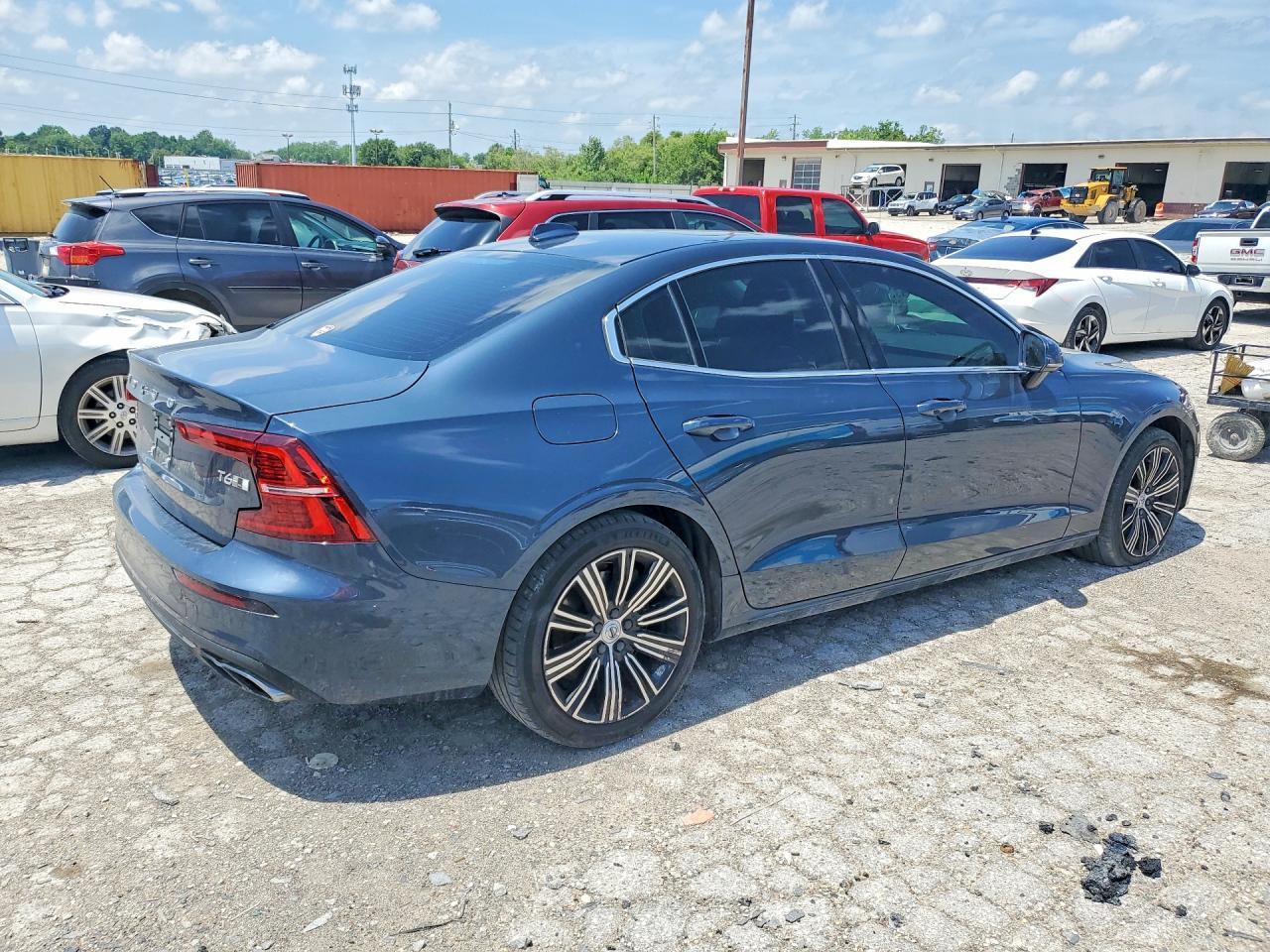 2020 VOLVO S60