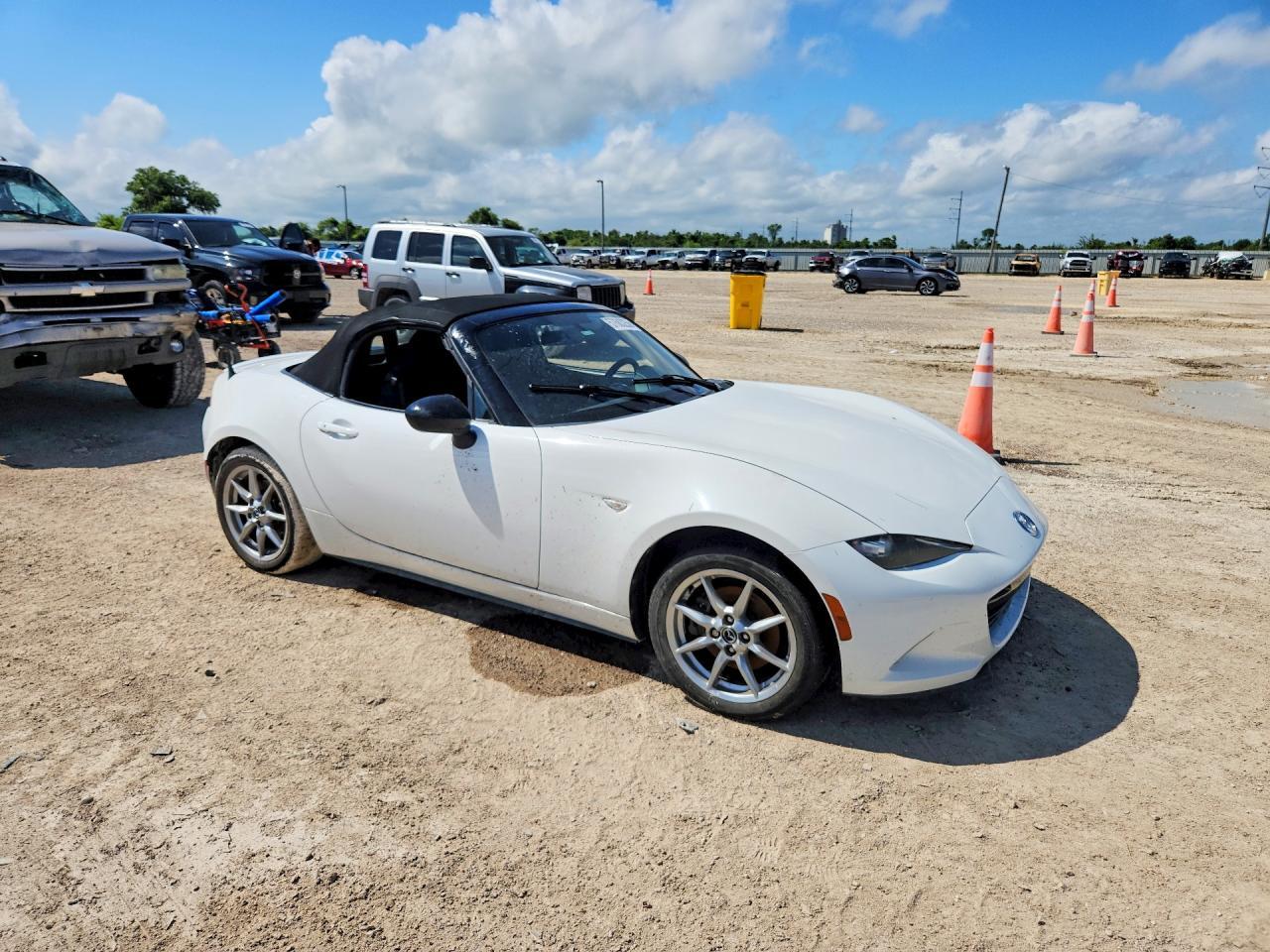 2016 MAZDA MX-5 Miata