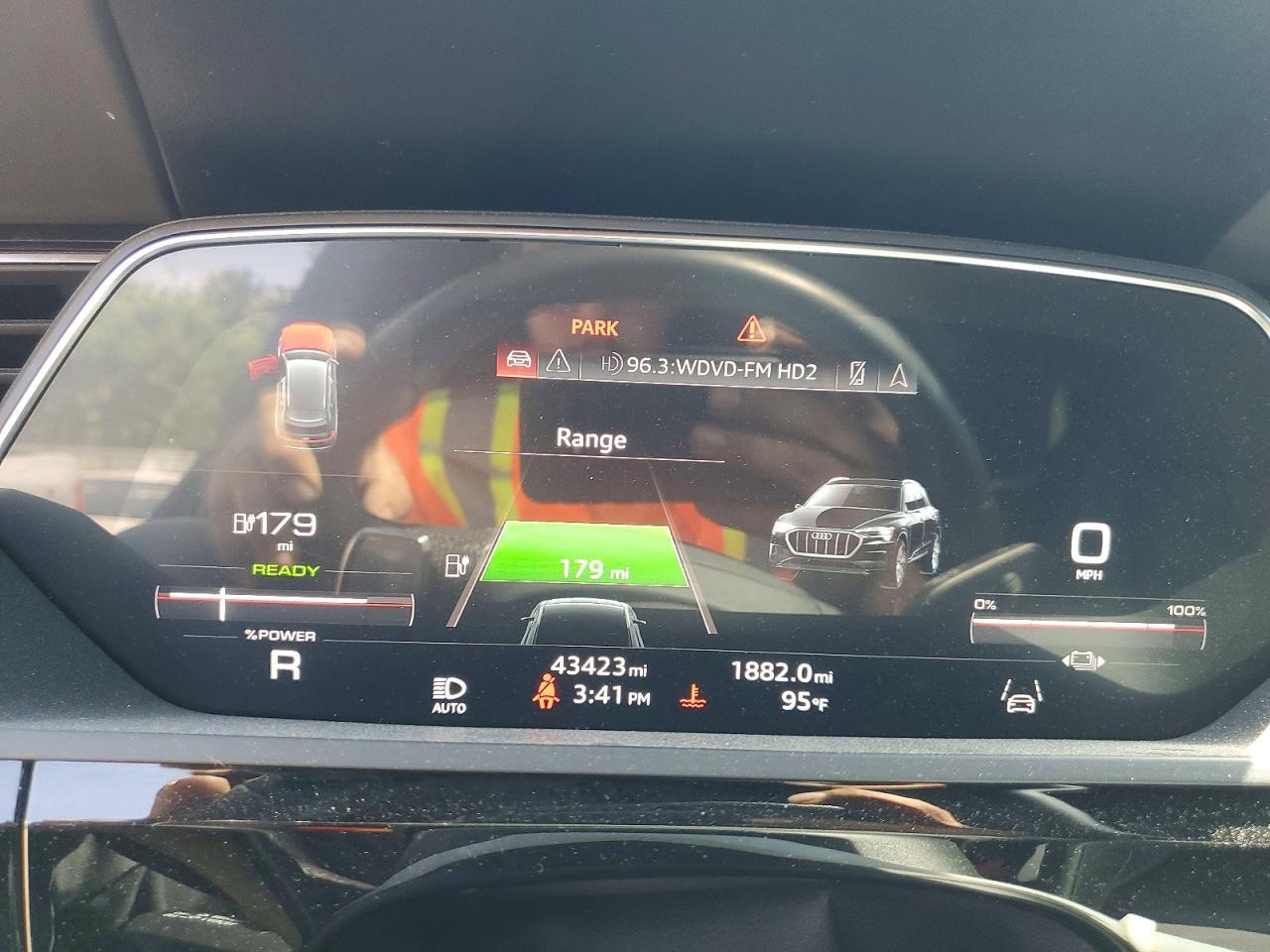 2022 AUDI e-tron S