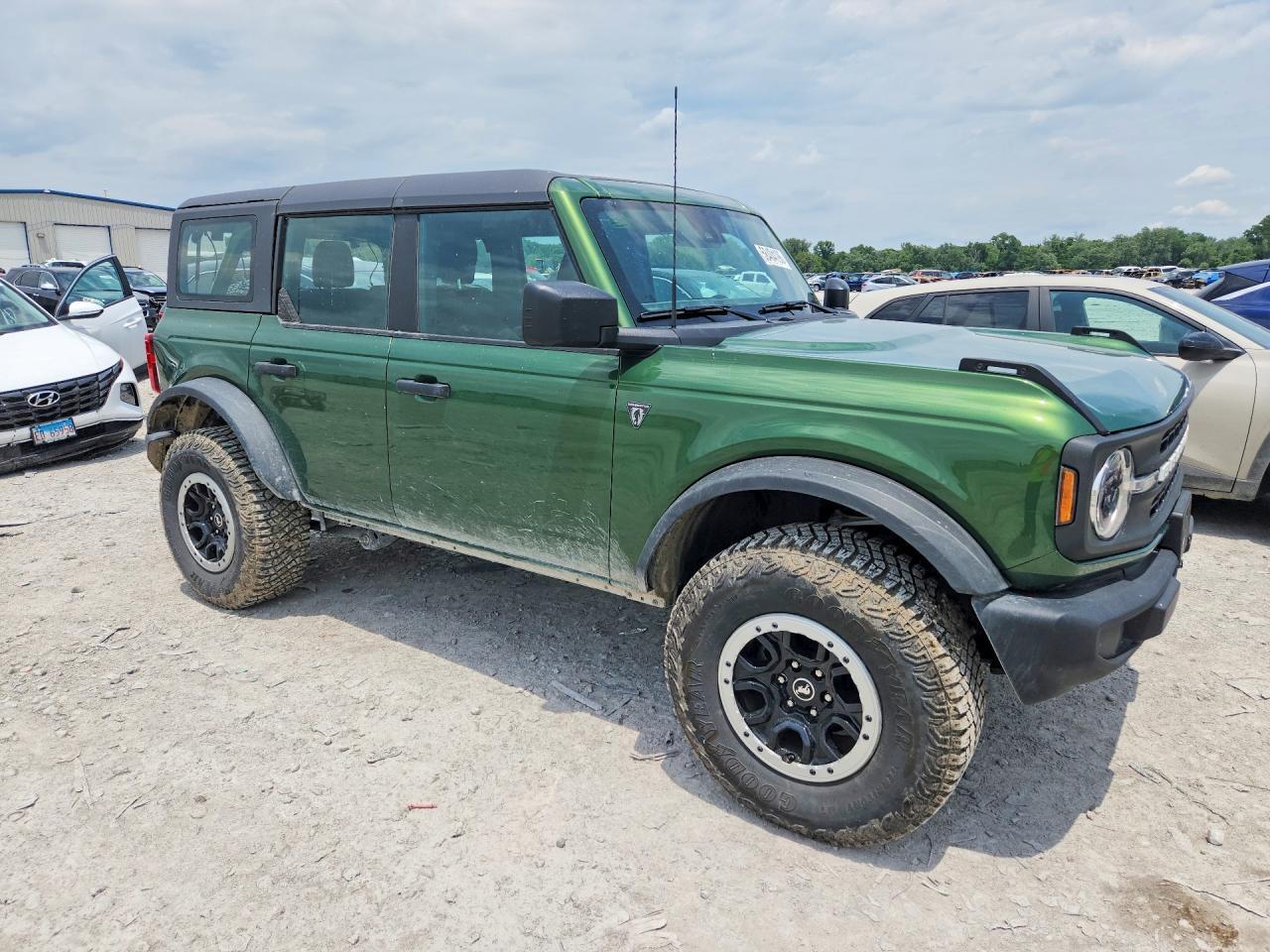 2022 FORD Bronco