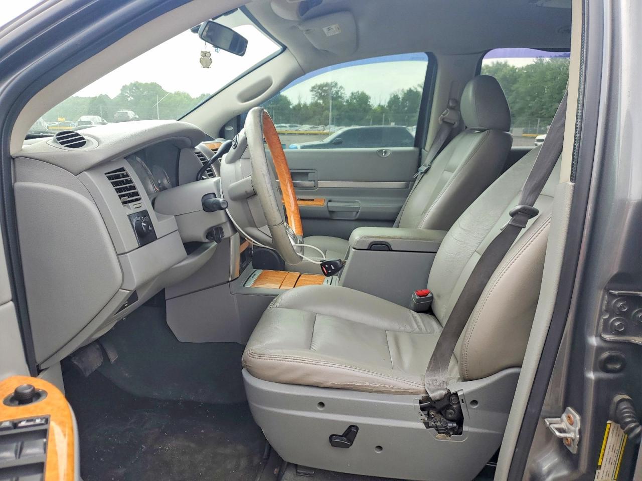 2008 CHRYSLER Aspen