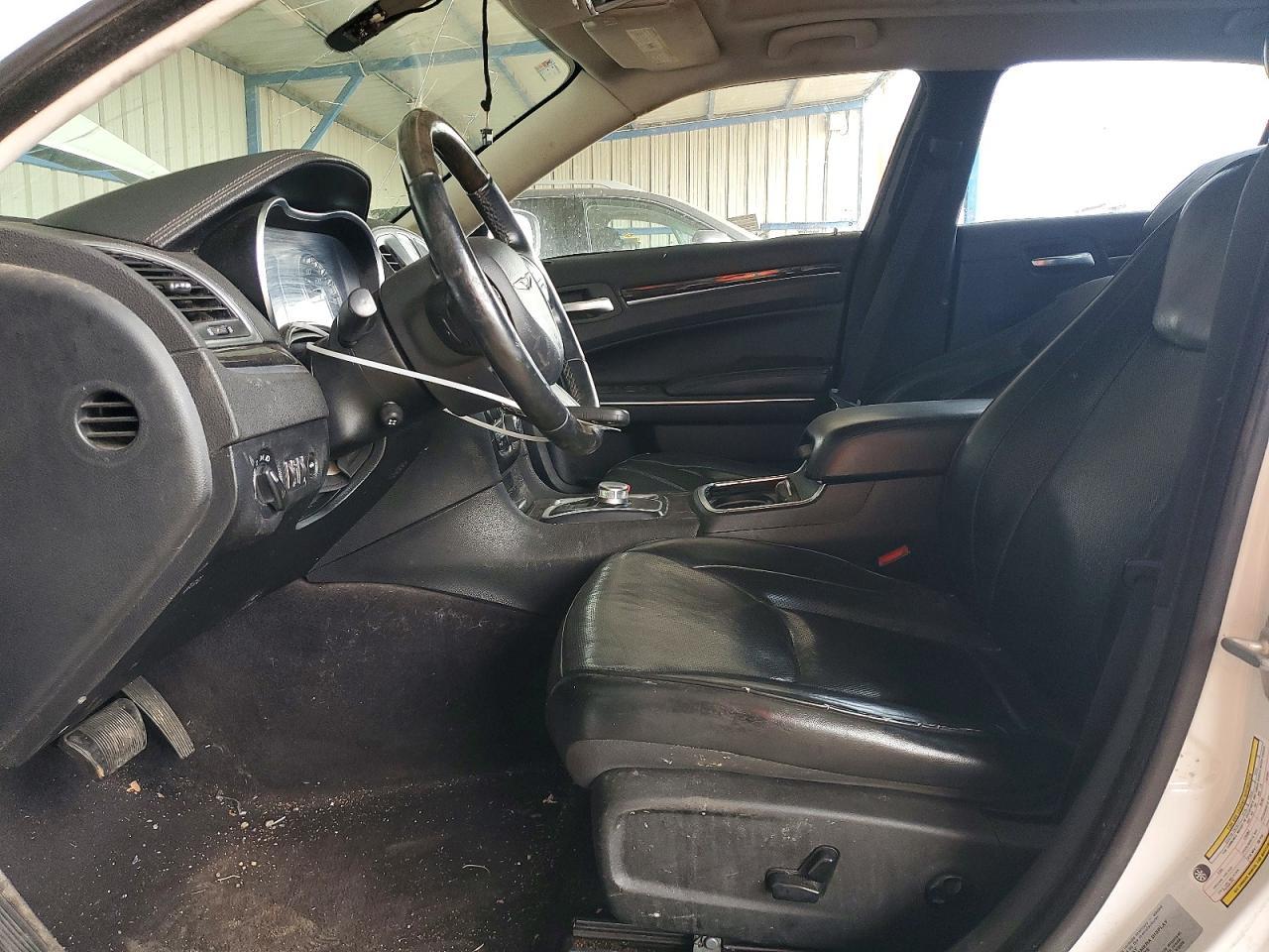 2016 CHRYSLER 300