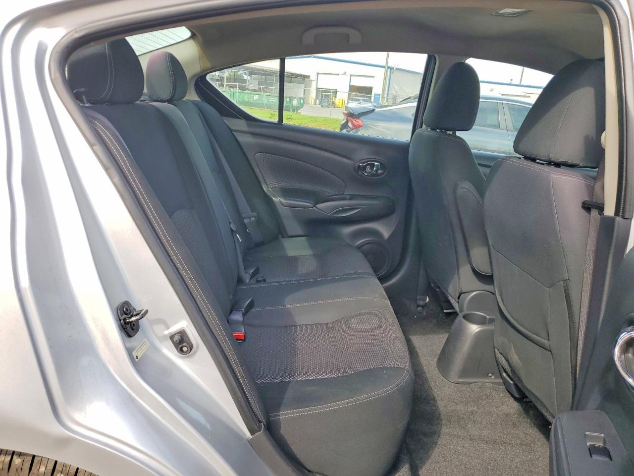 2017 NISSAN VERSA