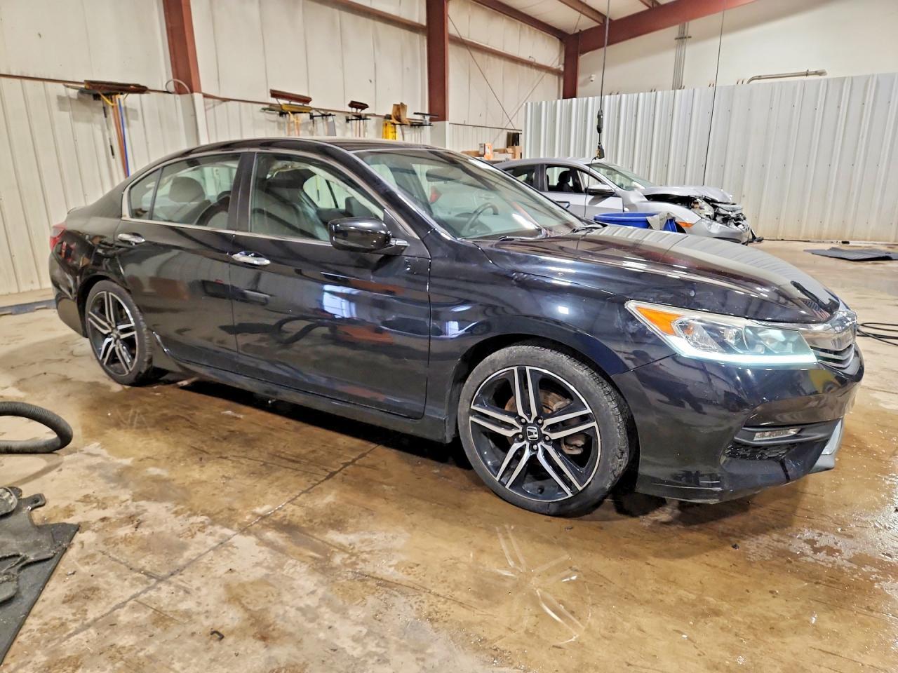 2017 HONDA ACCORD