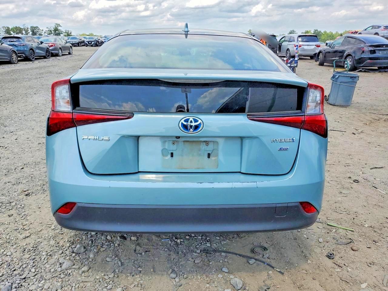 2019 TOYOTA PRIUS