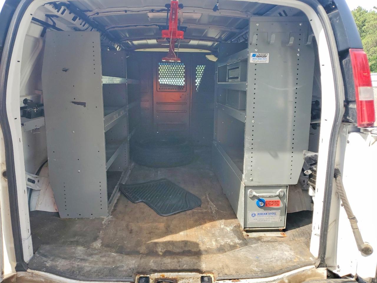 2016 CHEVROLET Express 3500