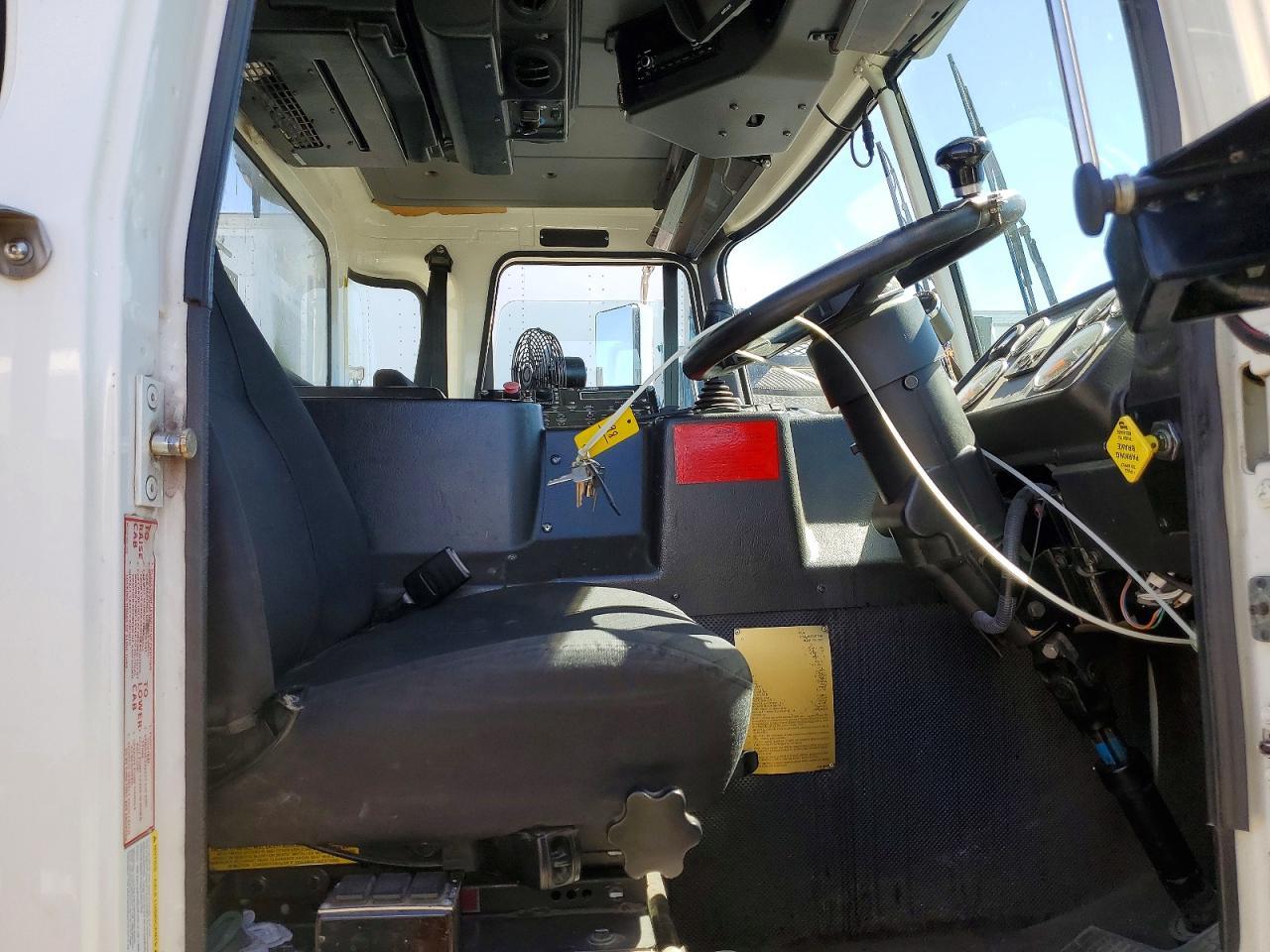2019 Autocar Xpeditor