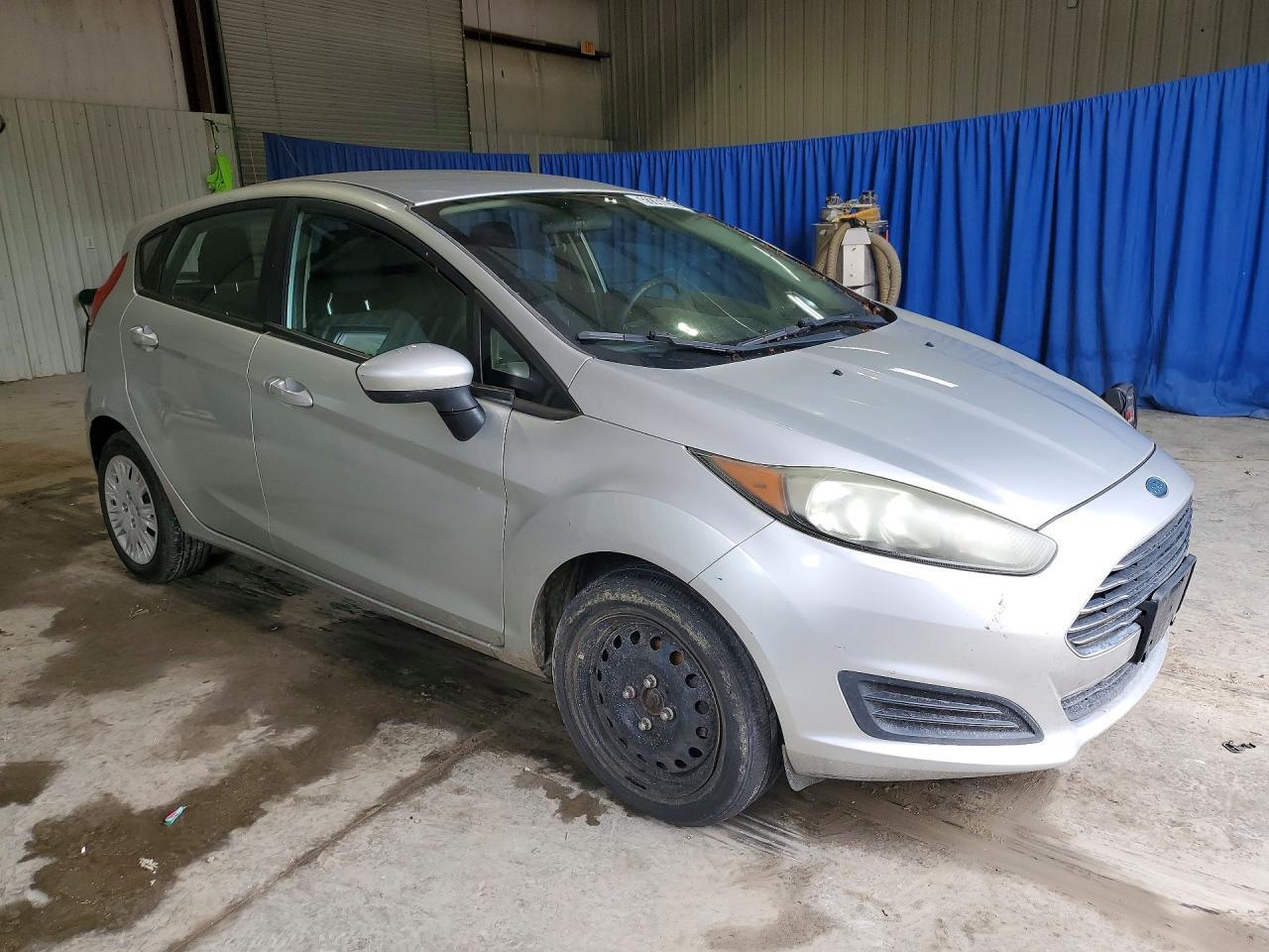 2016 FORD Fiesta