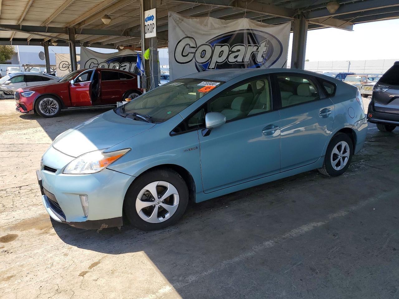 2015 TOYOTA PRIUS