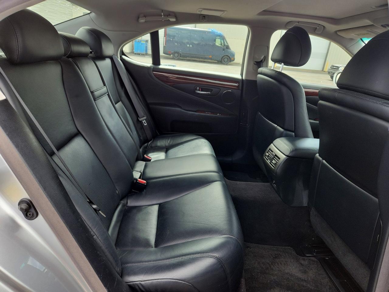 2007 LEXUS LS 460