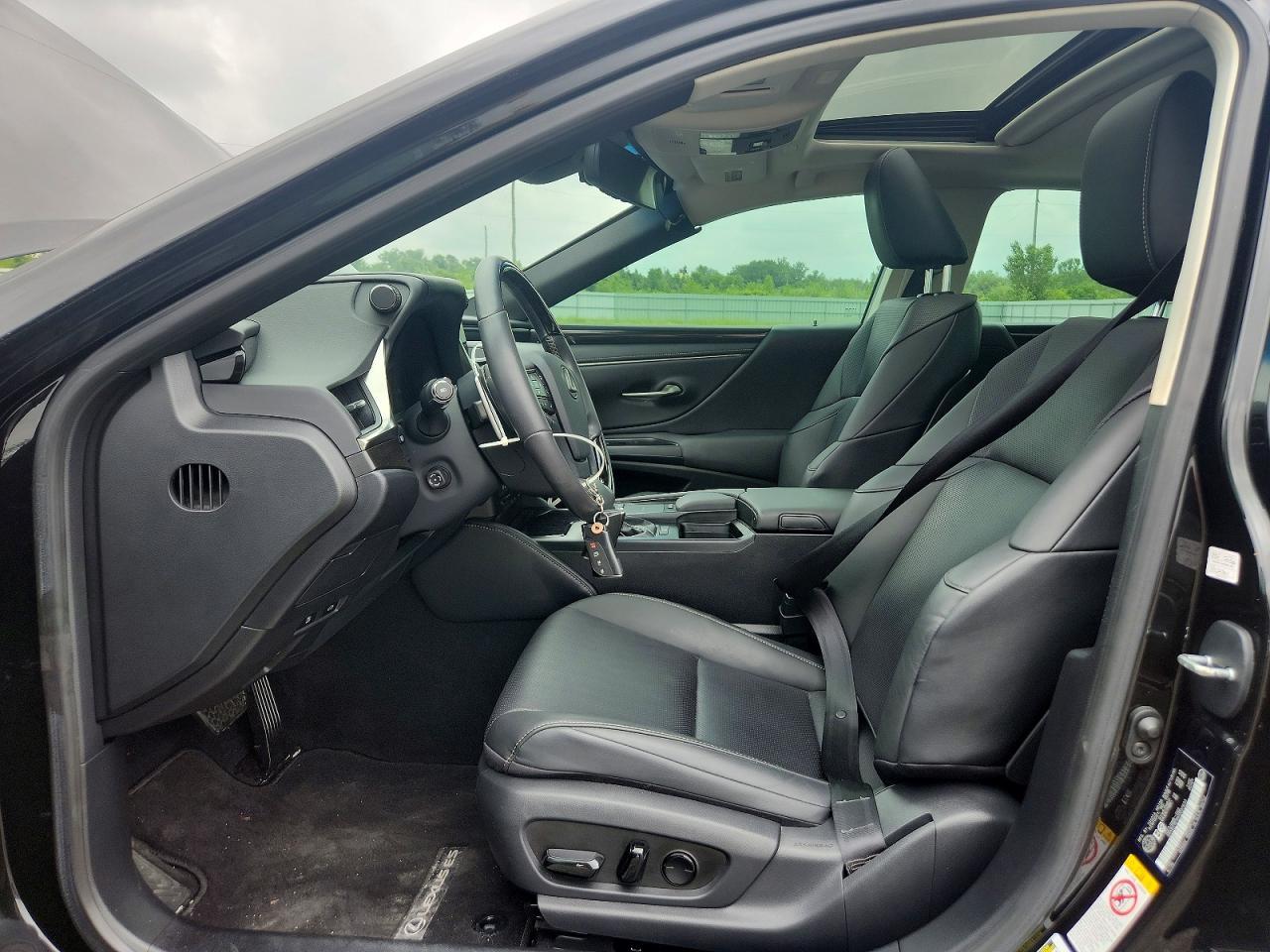 2019 LEXUS ES 350