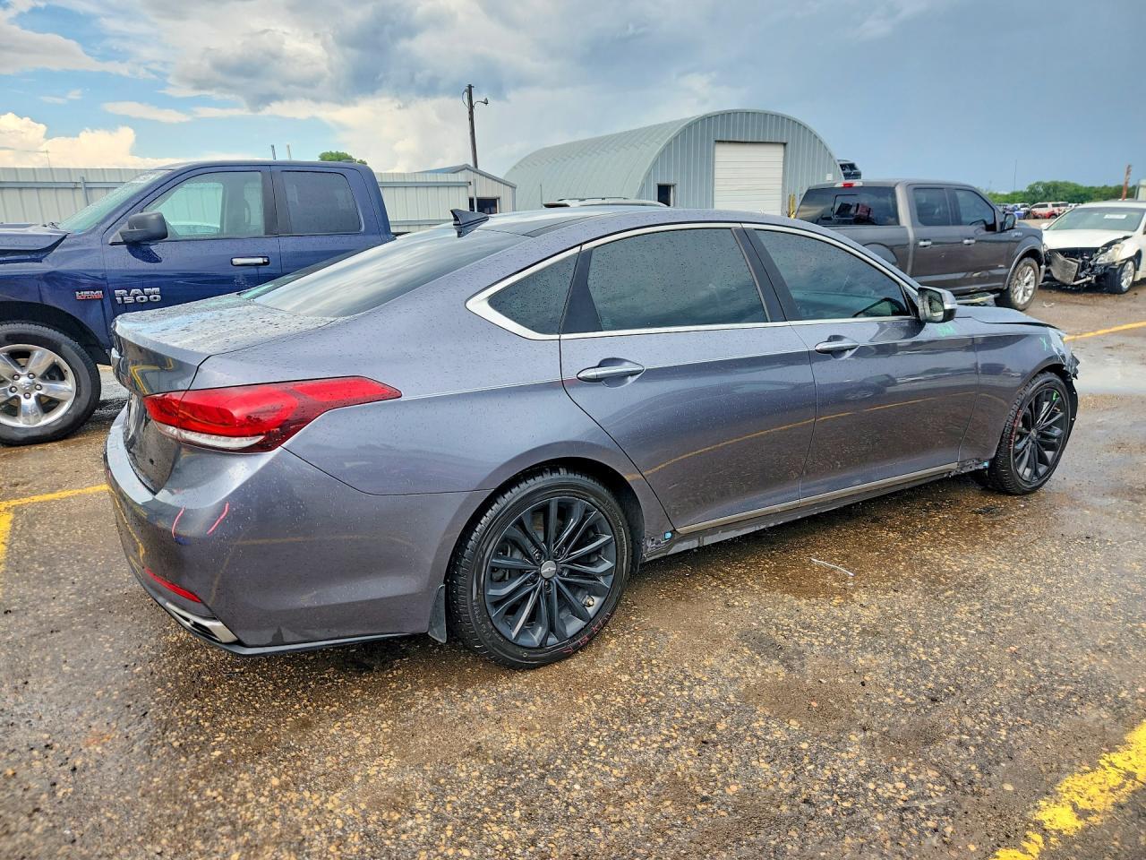 2015 HYUNDAI GENESIS