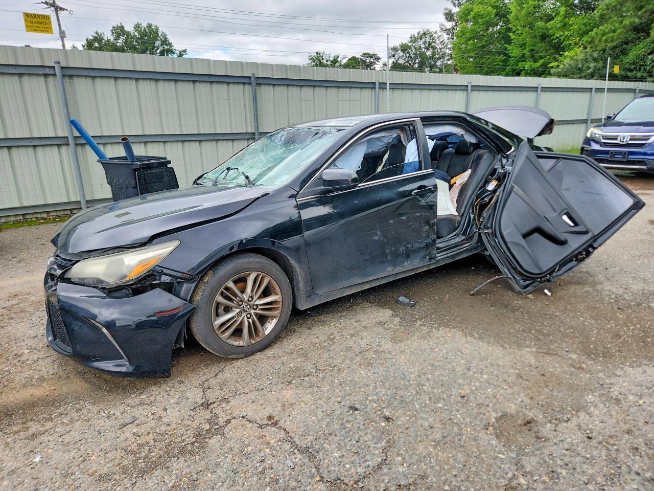 2017 TOYOTA CAMRY