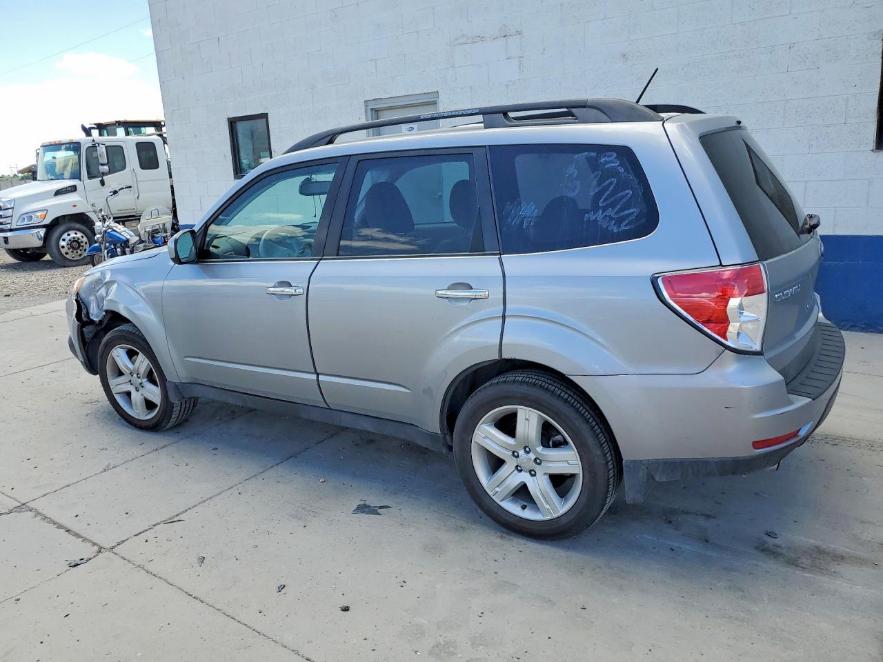 2009 SUBARU FORESTER