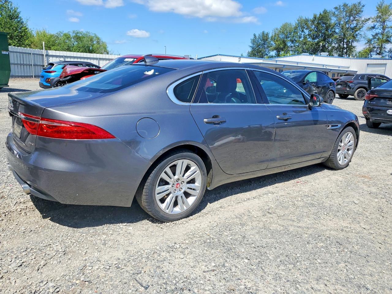 2017 JAGUAR XF