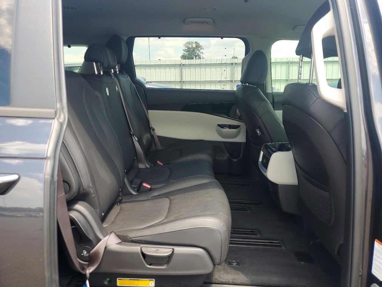 2022 KIA Carnival