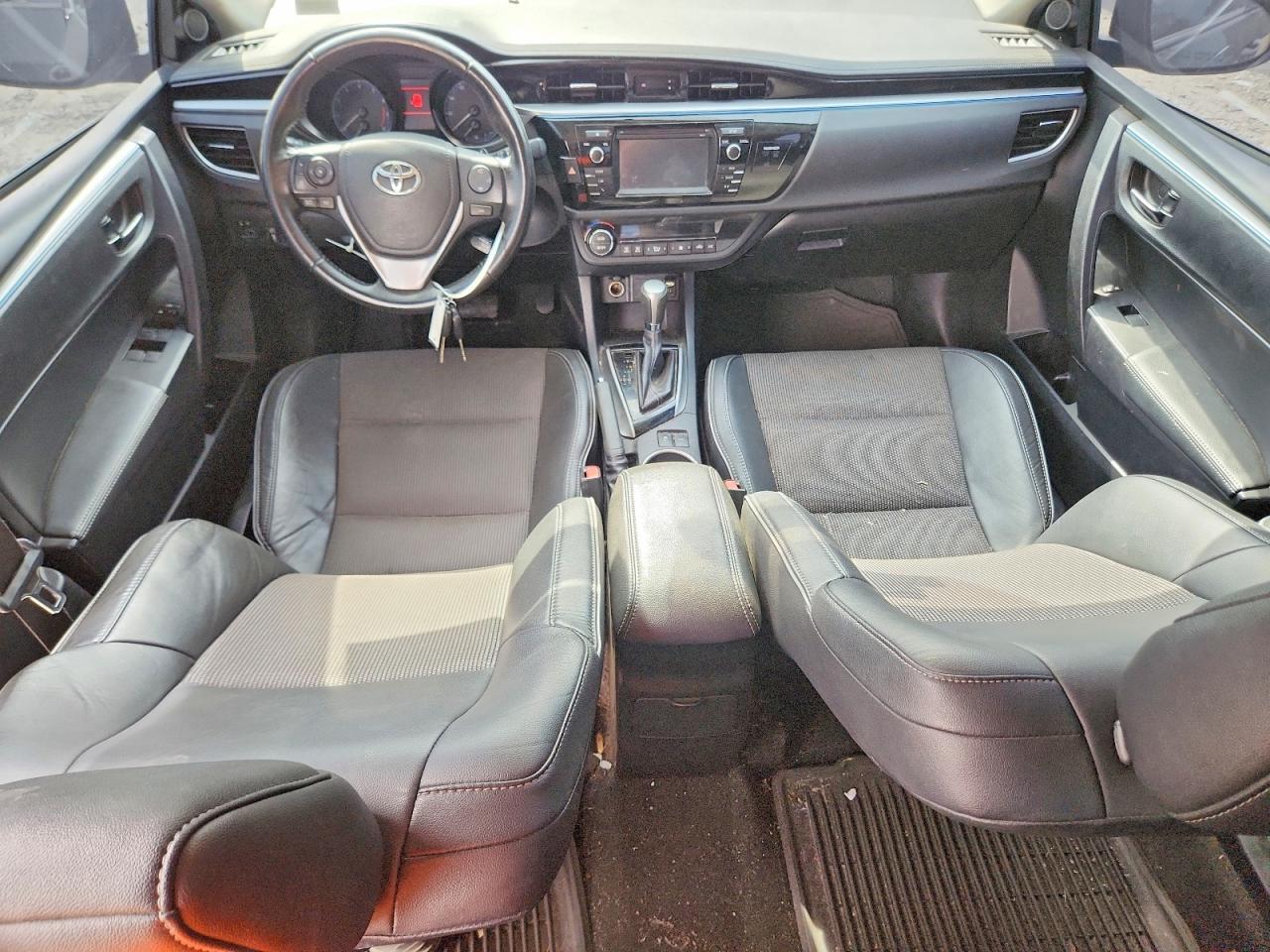 2016 TOYOTA COROLLA