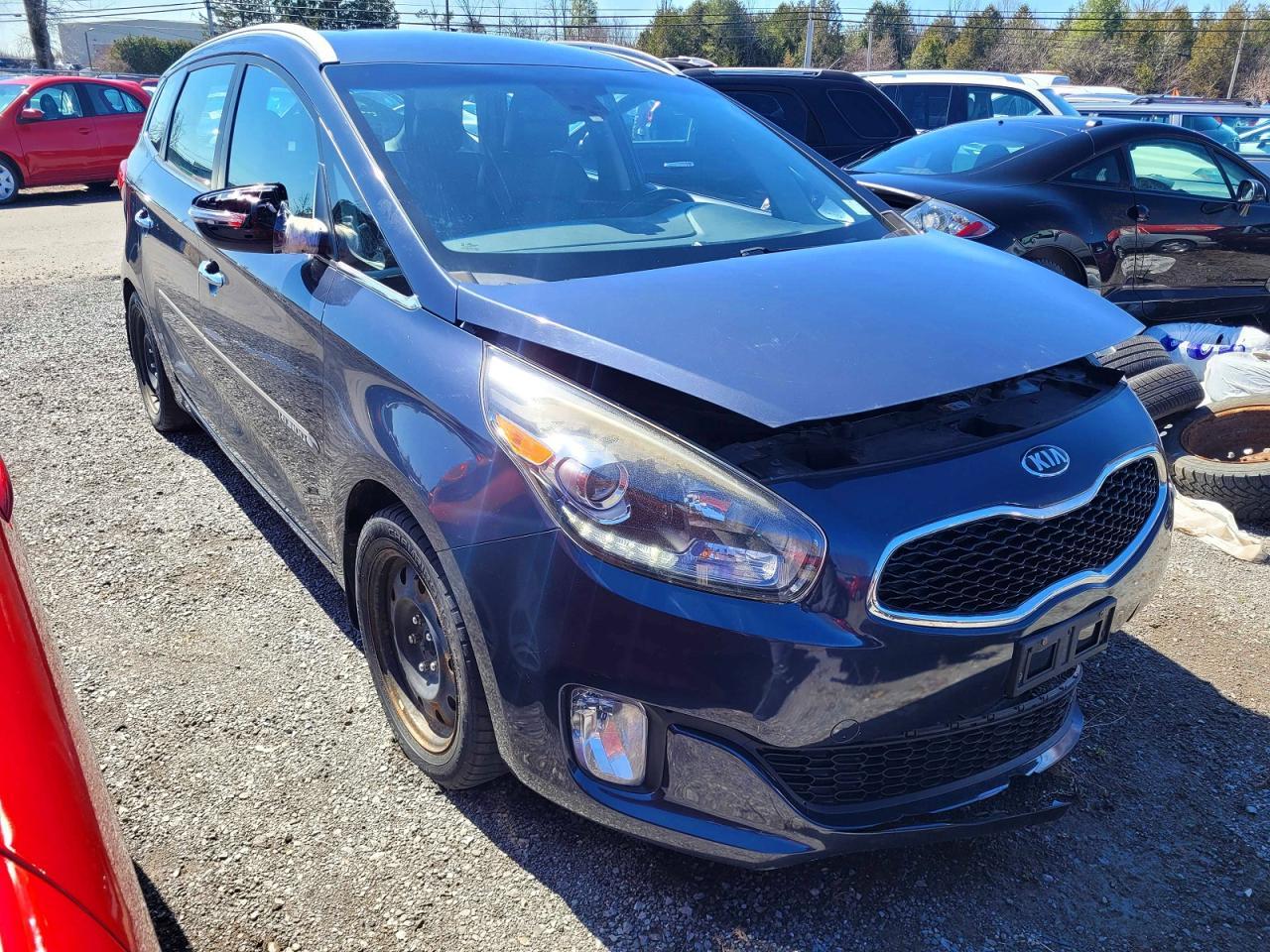 2014 KIA RONDO