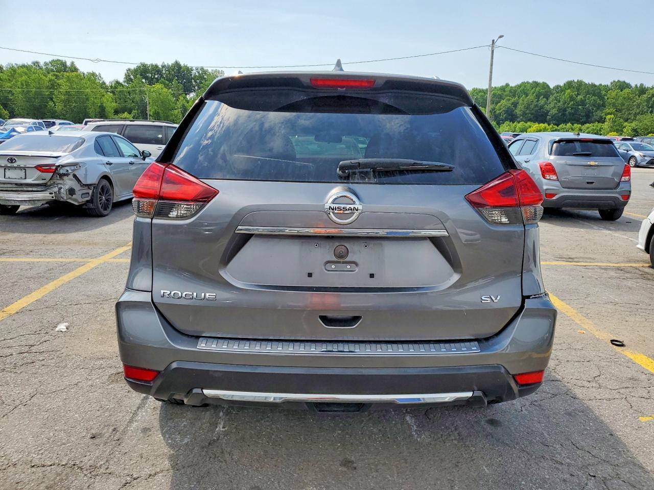 2017 NISSAN ROGUE