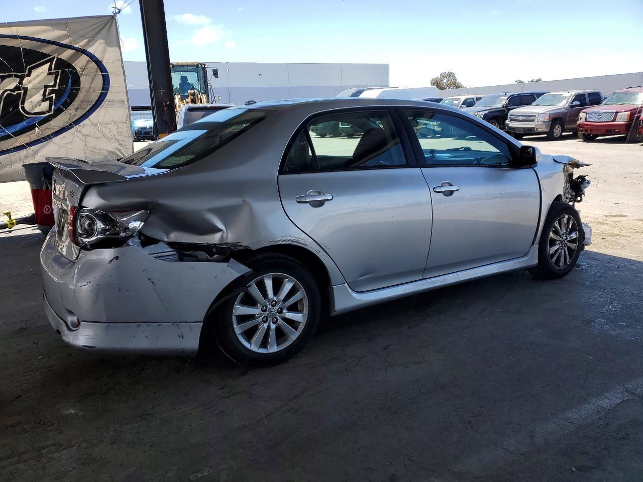 2010 TOYOTA COROLLA