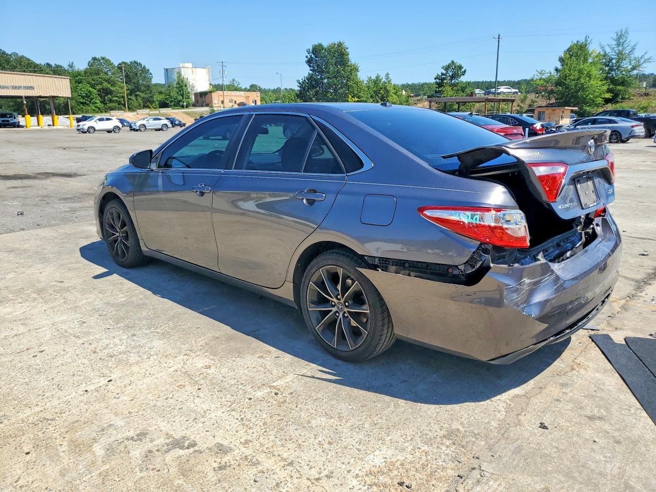 2016 TOYOTA CAMRY
