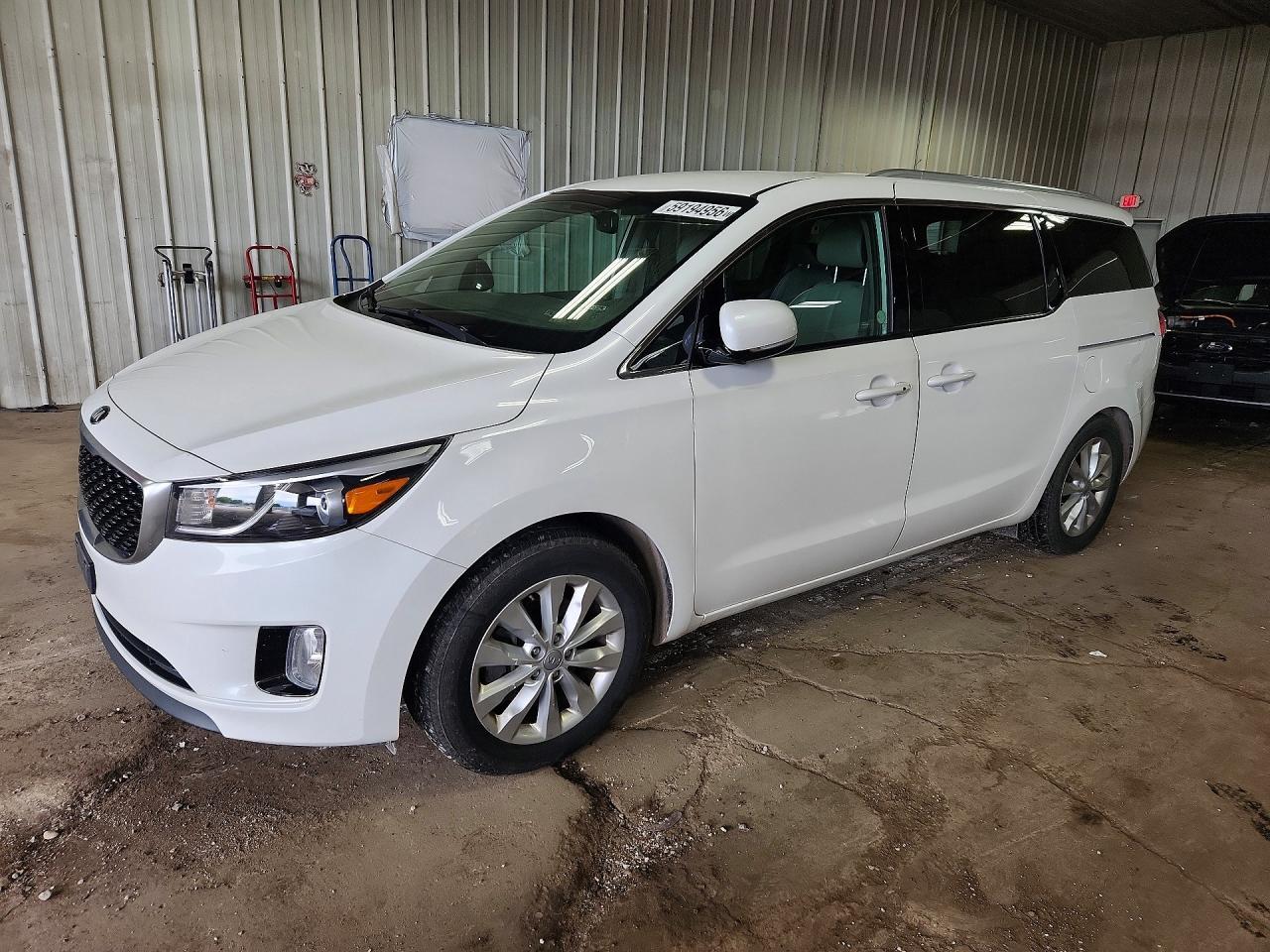 2016 KIA SEDONA