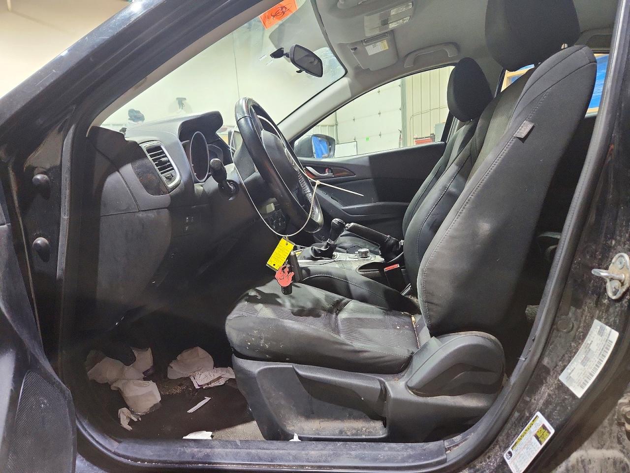2015 MAZDA 3