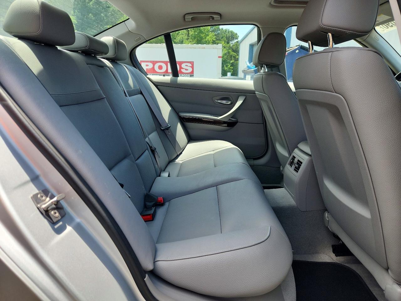 2011 BMW 3 SERIES