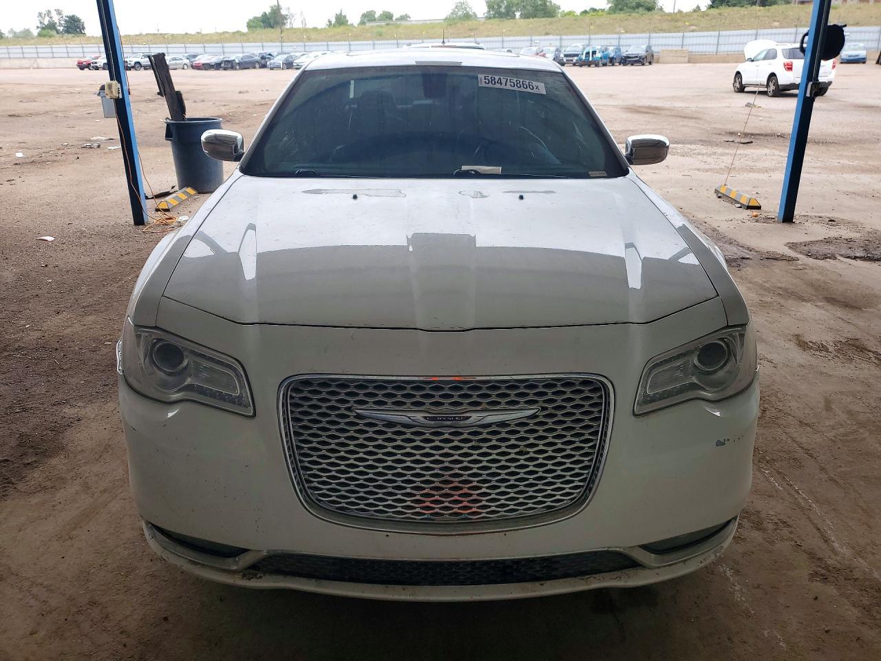 2016 CHRYSLER 300