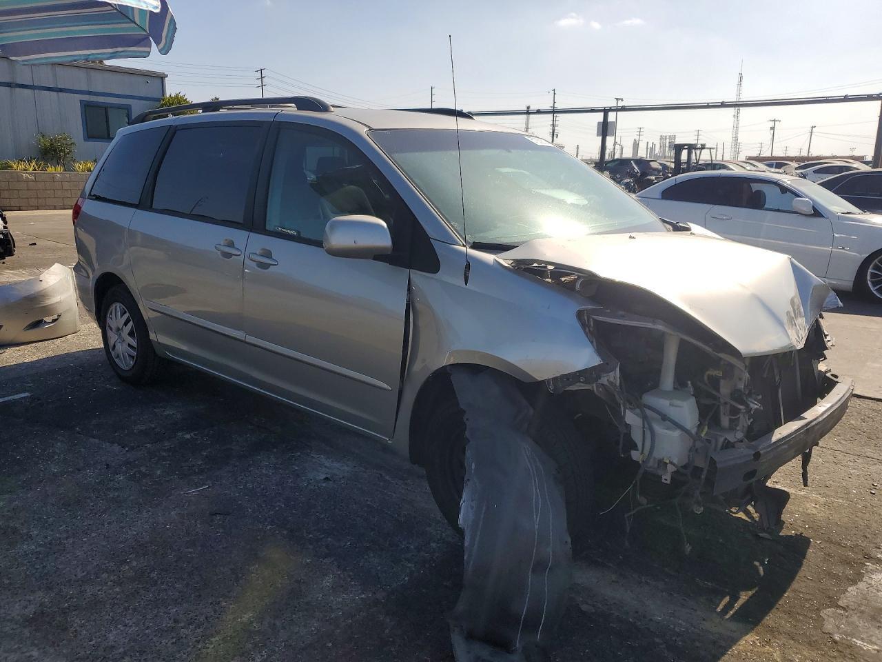 2007 TOYOTA SIENNA
