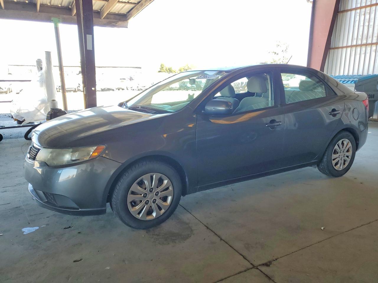 2013 KIA FORTE