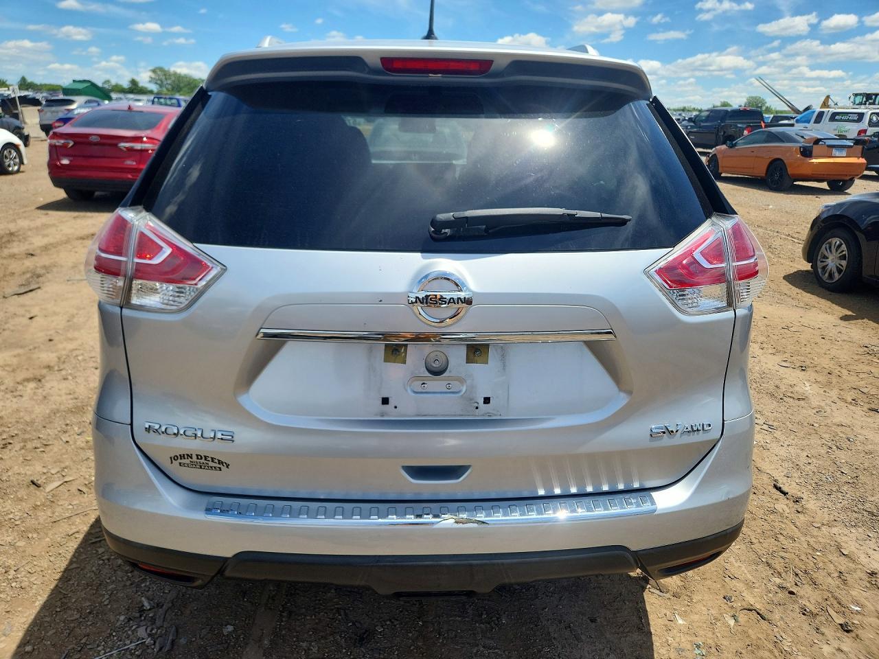2015 NISSAN ROGUE