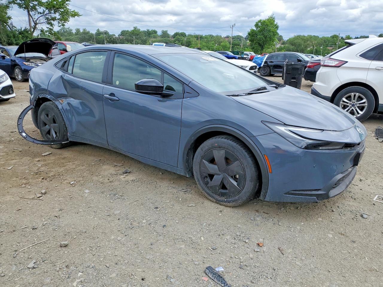 2025 TOYOTA PRIUS